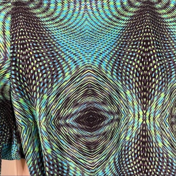 Koral Abstract Geometric Print Cropped Leggings - Picture 3 of 5